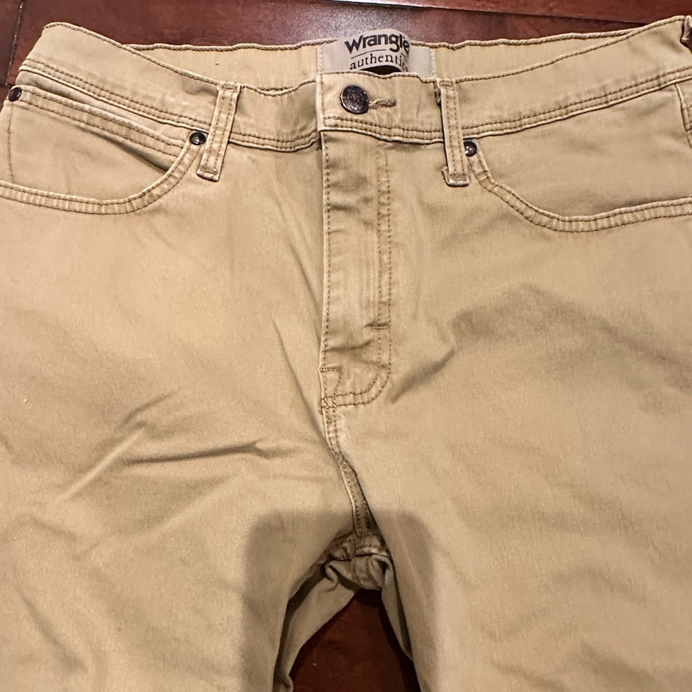 Wrangler Authentic Tan Pants